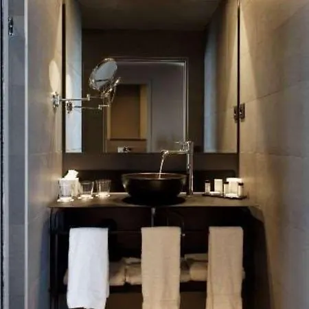 Korner Saint Marcel Hotel Parigi